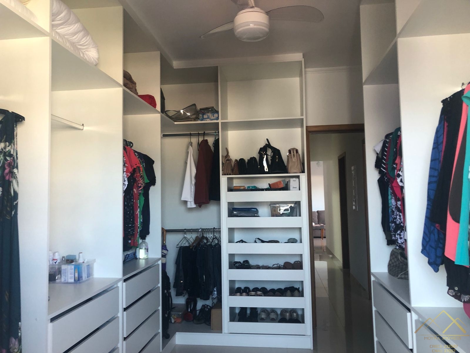 Apartamento à venda com 3 quartos, 110m² - Foto 4