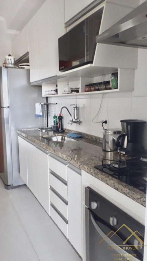 Apartamento à venda com 3 quartos, 95m² - Foto 11