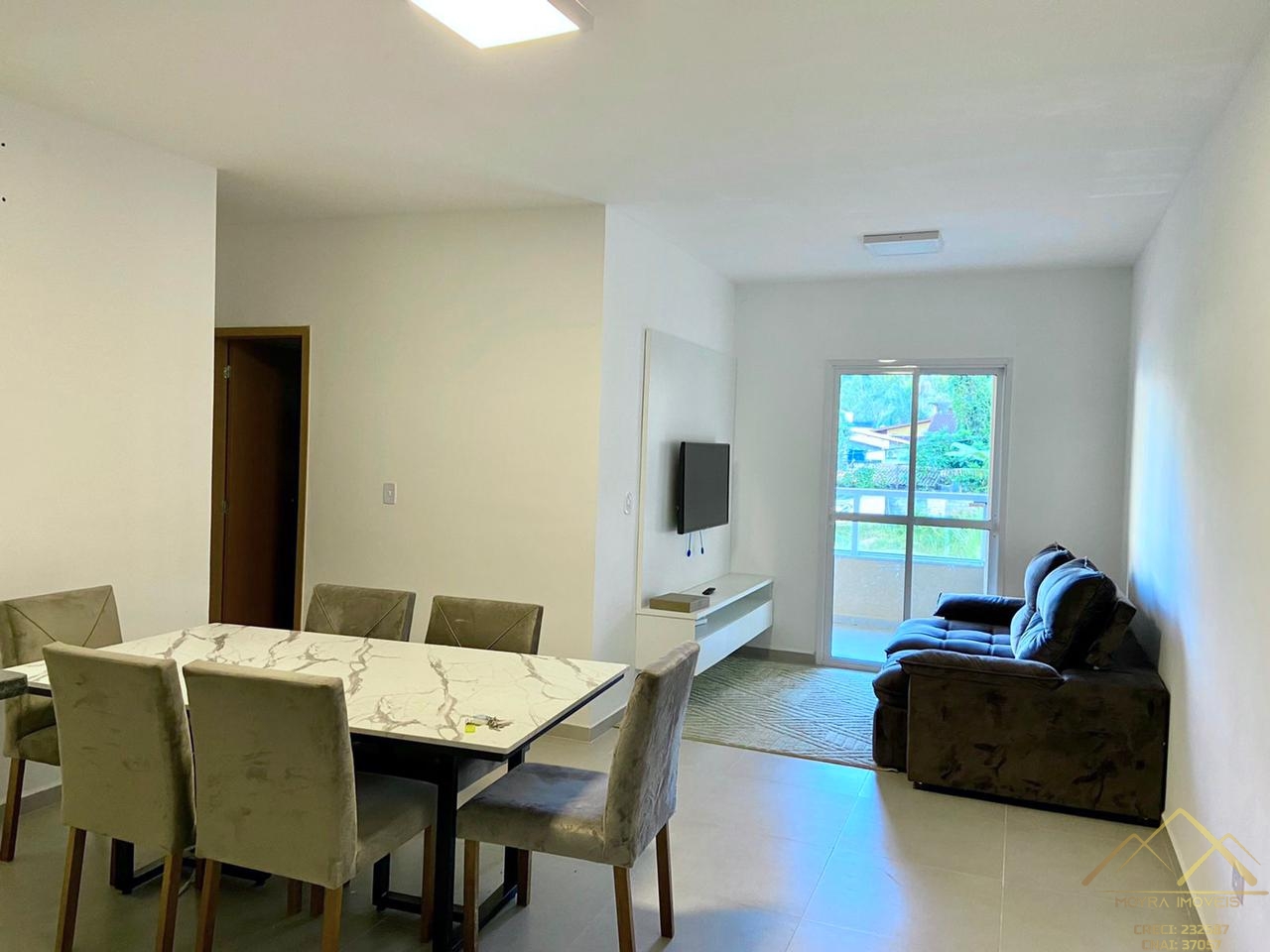 Apartamento à venda com 2 quartos, 75m² - Foto 1