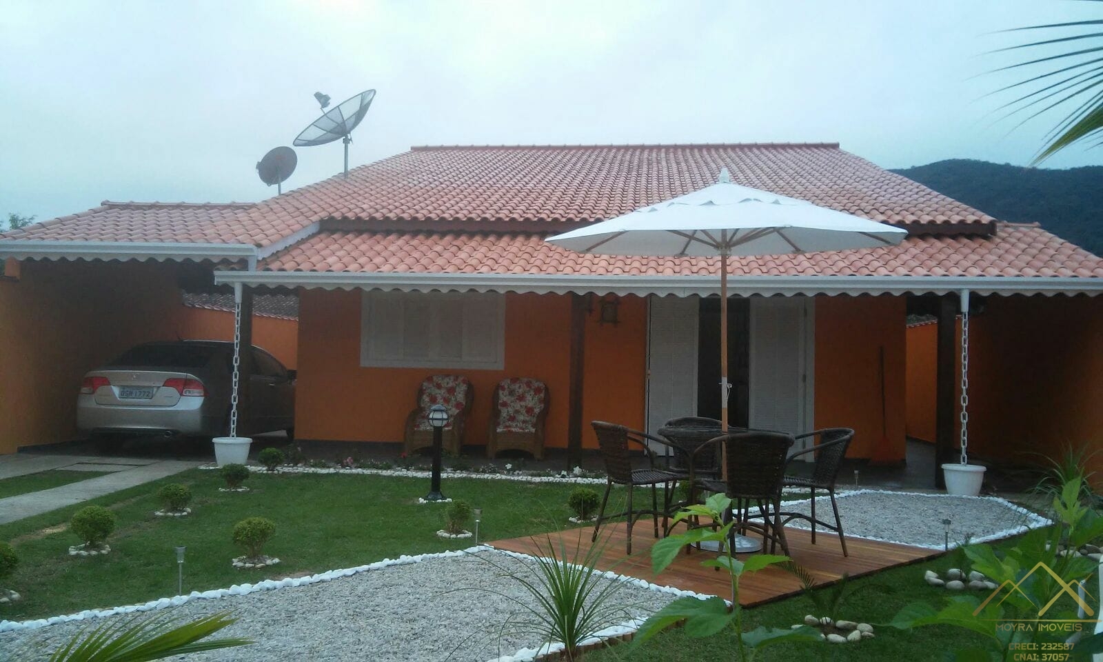 Casa à venda com 4 quartos, 300m² - Foto 2