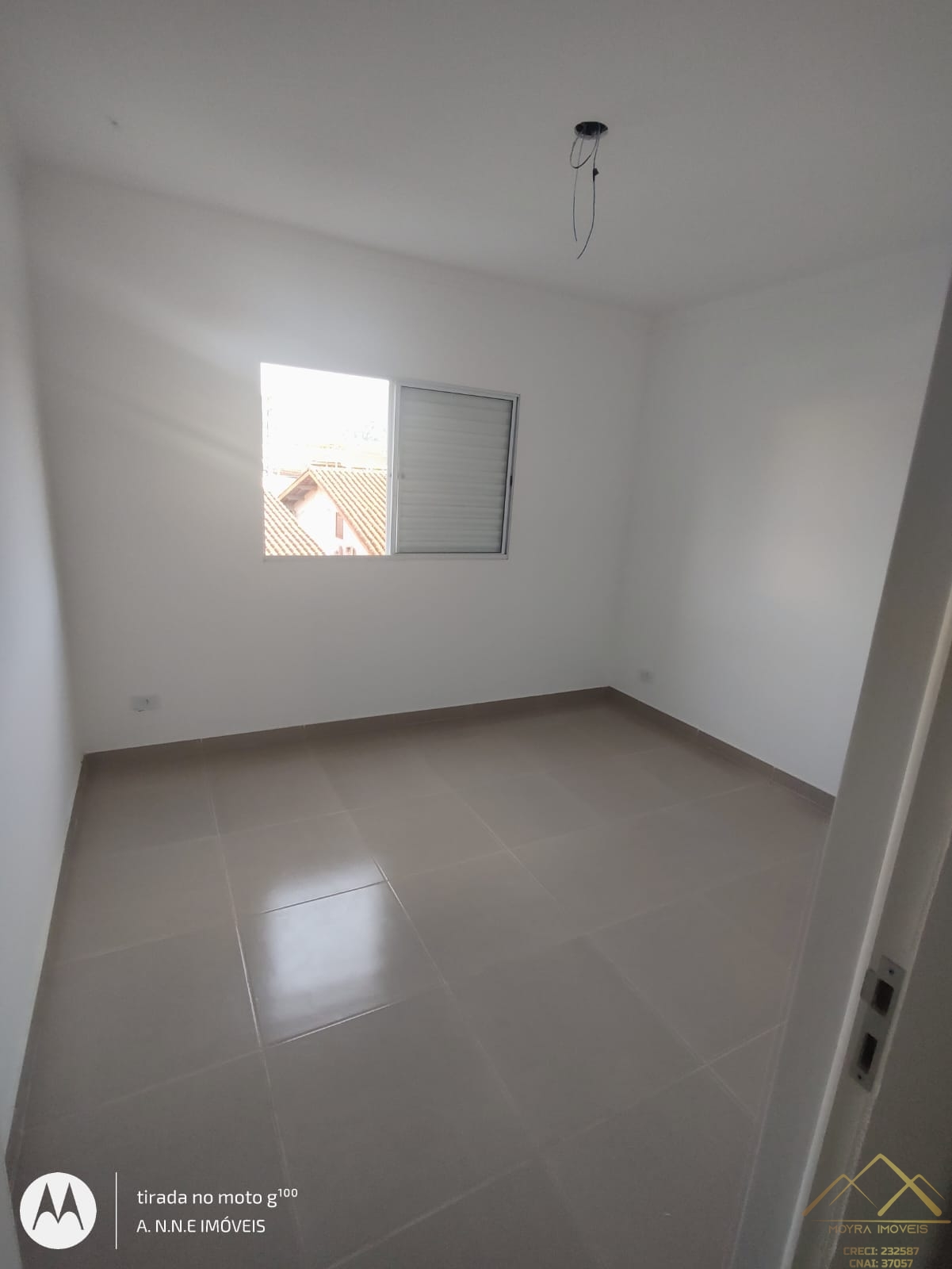 Casa à venda com 3 quartos, 120m² - Foto 2