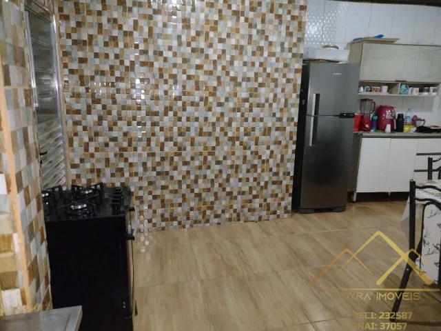 Sobrado à venda com 6 quartos, 260m² - Foto 1