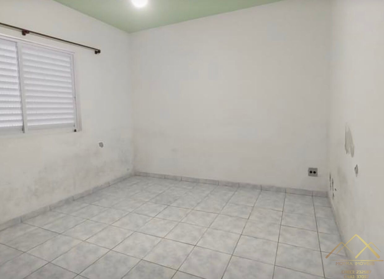 Casa à venda com 2 quartos, 350m² - Foto 8