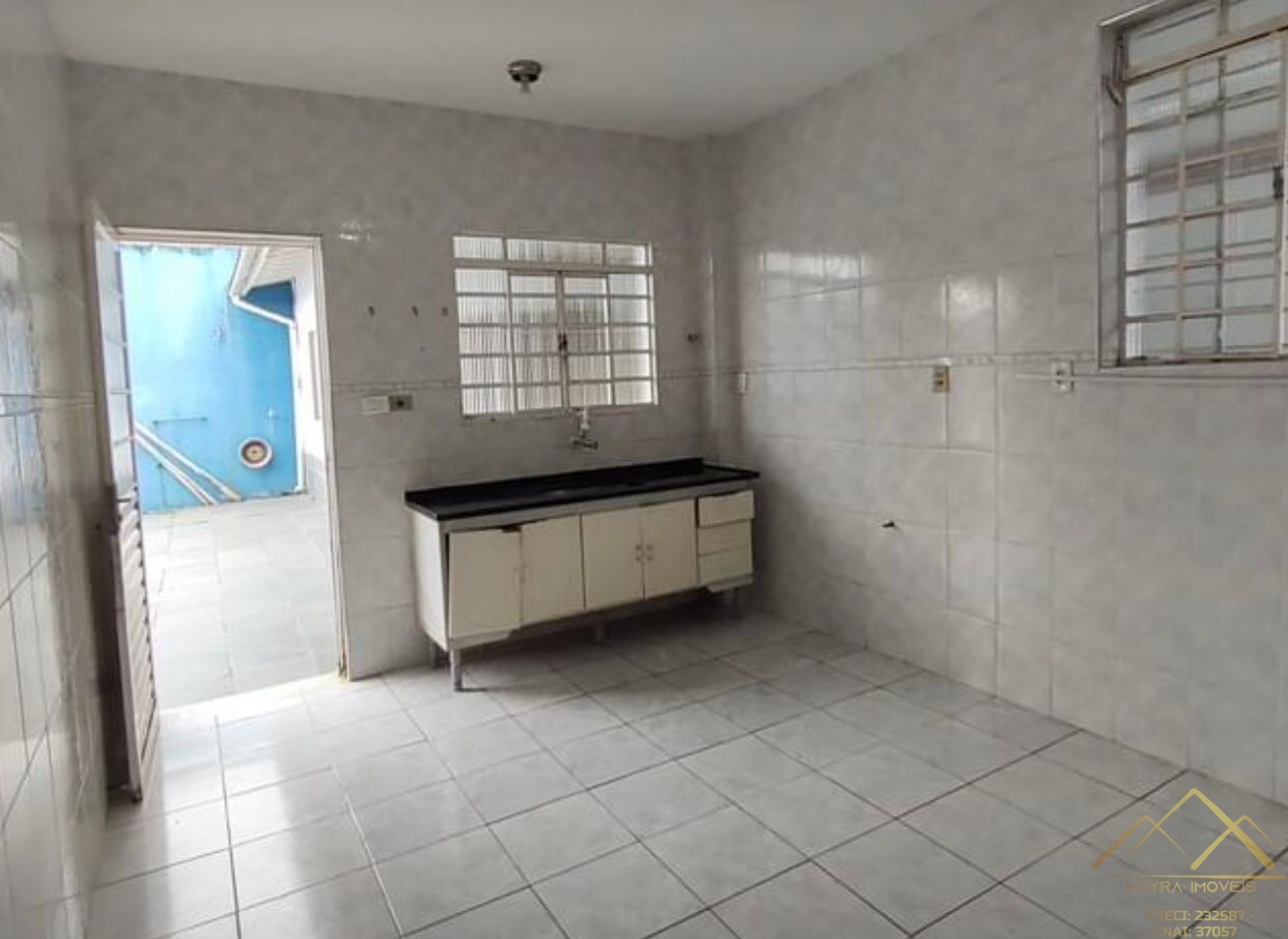 Casa à venda com 2 quartos, 350m² - Foto 14