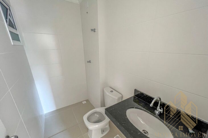 Apartamento à venda com 2 quartos, 68m² - Foto 2