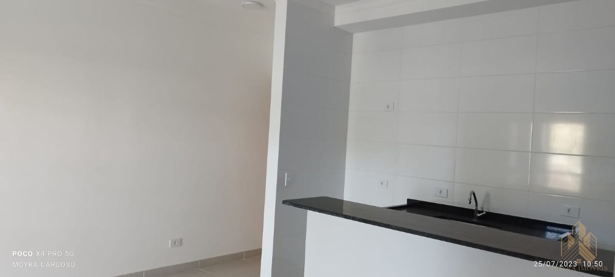 Apartamento à venda com 2 quartos, 60m² - Foto 2