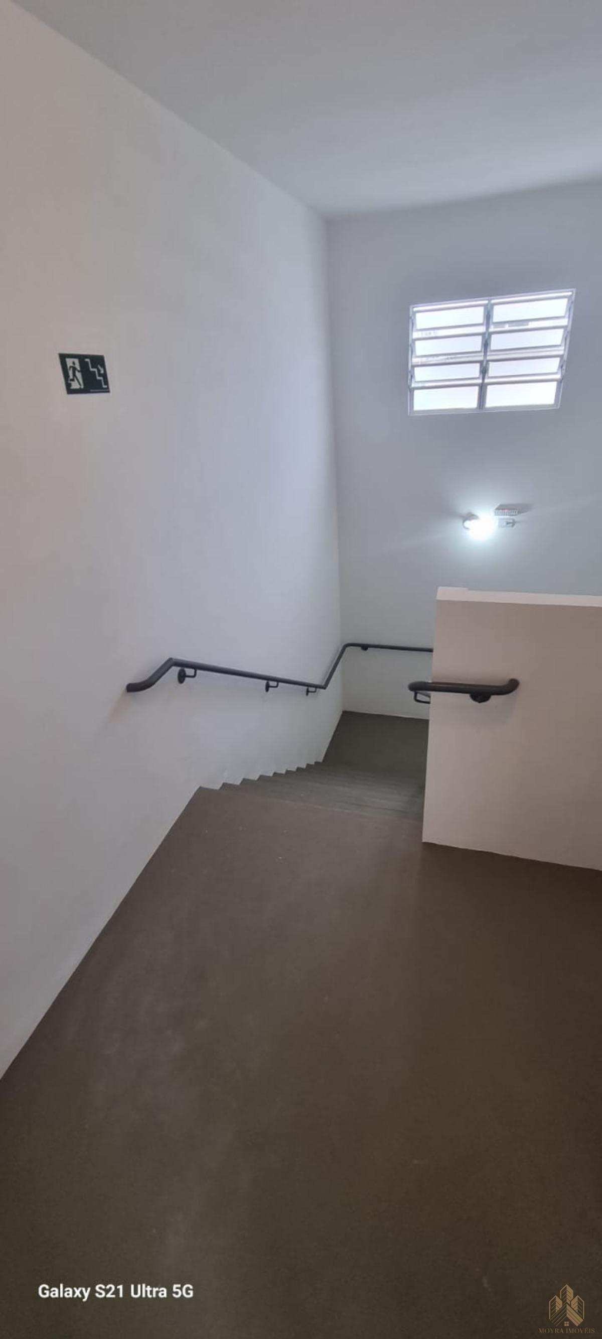 Apartamento à venda com 2 quartos, 72m² - Foto 2