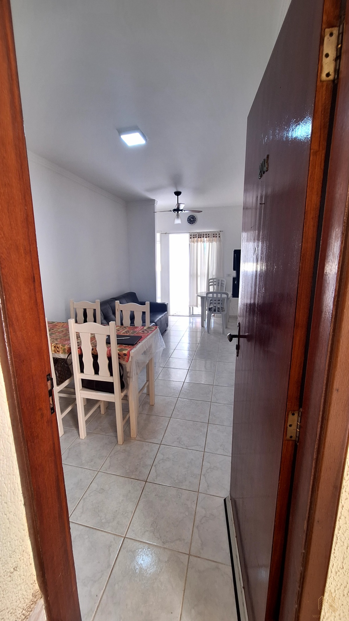 Apartamento à venda com 2 quartos, 52m² - Foto 2