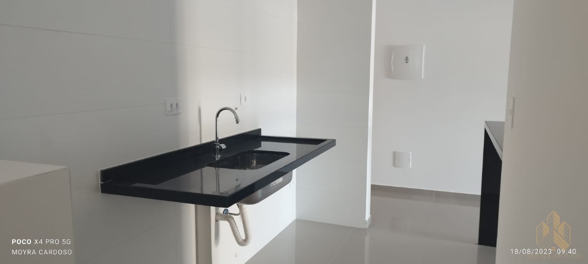 Apartamento à venda com 2 quartos, 60m² - Foto 7