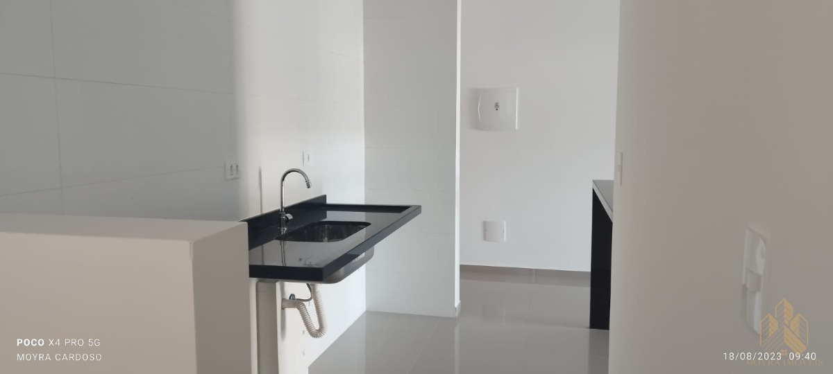 Apartamento à venda com 2 quartos, 60m² - Foto 11