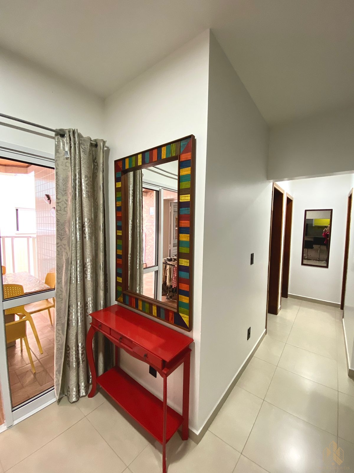 Apartamento à venda com 2 quartos, 70m² - Foto 4