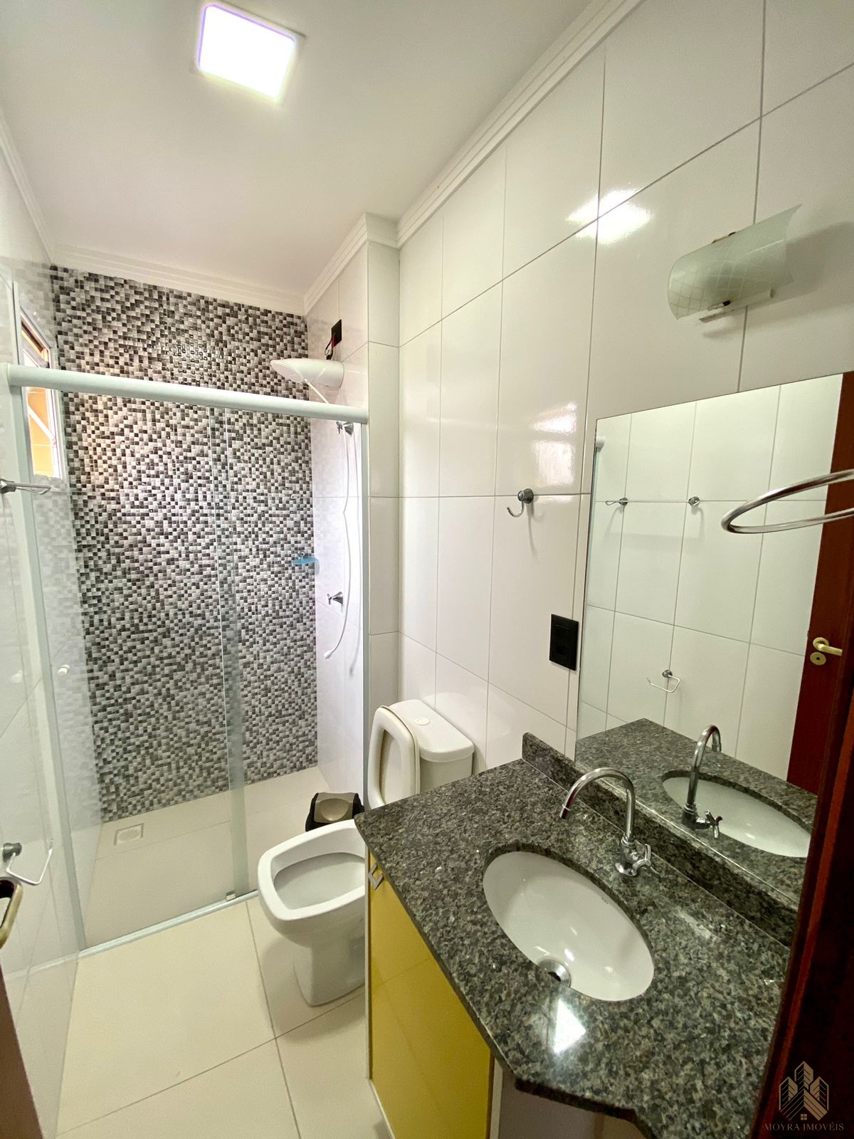 Apartamento à venda com 2 quartos, 70m² - Foto 12